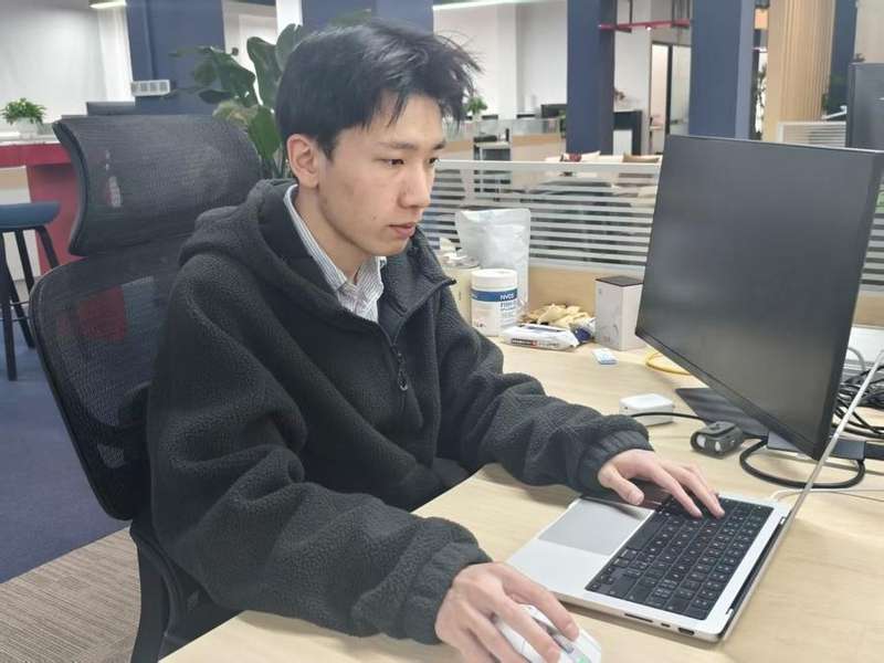  年轻开发者郭航江，两度登顶GitHub趋势榜；陈天桥看中其潜力，全力注资支持。 IT技术 年轻开发者郭航江，两度登顶GitHub趋势榜；陈天桥看中其潜力，全力注资支持。 IT技术 年轻开发者郭航江，两度登顶GitHub趋势榜；陈天桥看中其潜力，全力注资支持。 IT技术 年轻开发者郭航江，两度登顶GitHub趋势榜；陈天桥看中其潜力，全力注资支持。 IT技术