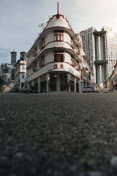  岭南转债的市场表现，投资者关注的焦点；债券类型与转换机制解析 股票财经 岭南转债的市场表现，投资者关注的焦点；债券类型与转换机制解析 股票财经