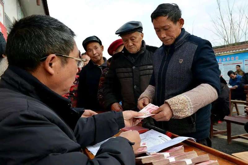  【深度拆解】农民养老金困局：历史欠账、制度缺陷与被忽视的价值贡献 新闻 【深度拆解】农民养老金困局：历史欠账、制度缺陷与被忽视的价值贡献 新闻 【深度拆解】农民养老金困局：历史欠账、制度缺陷与被忽视的价值贡献 新闻