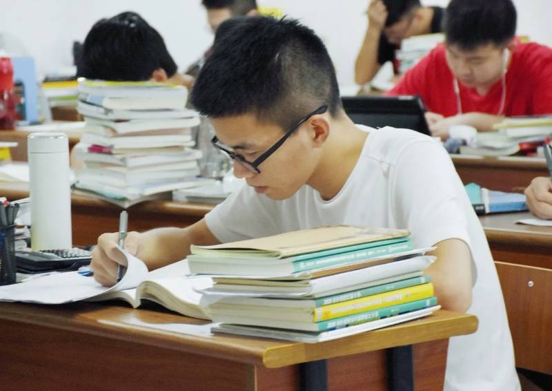  深度复盘：440分「研王爷」复试折戟的技术根源与破局指南 教育招生