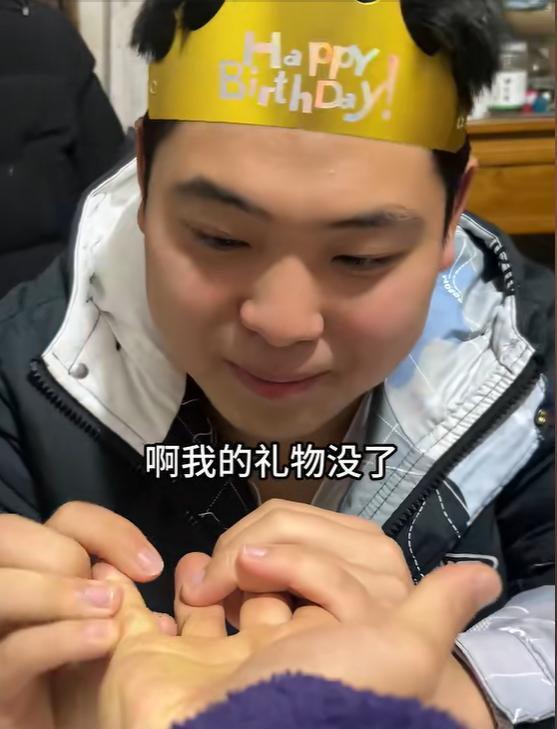  从「穷人过生日」事件拆解：家庭教育中容易被忽视的价值判断维度 情感心理
